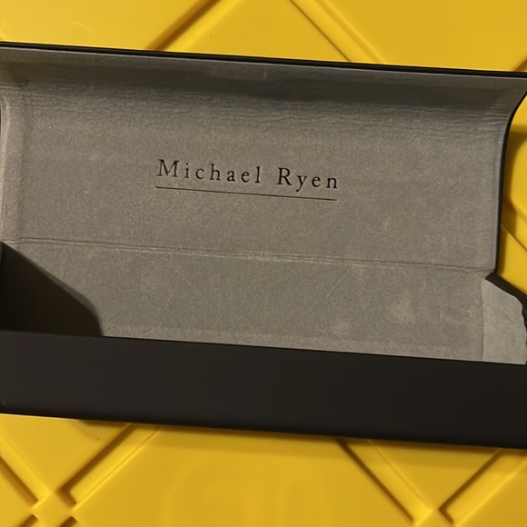 Michael Ryen MR314 Eyeglasses - Picture 6 of 6